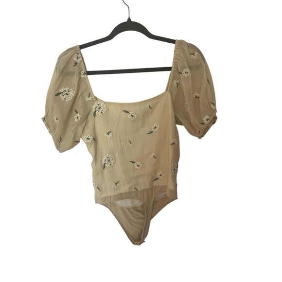 Le lis embroidered floral metallic milk maid bodysuit - Picture 2 of 5